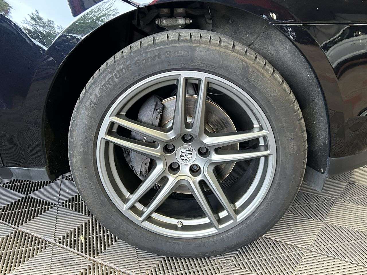 2019 PORSCHE MACAN 2019 PORSCHE MACAN