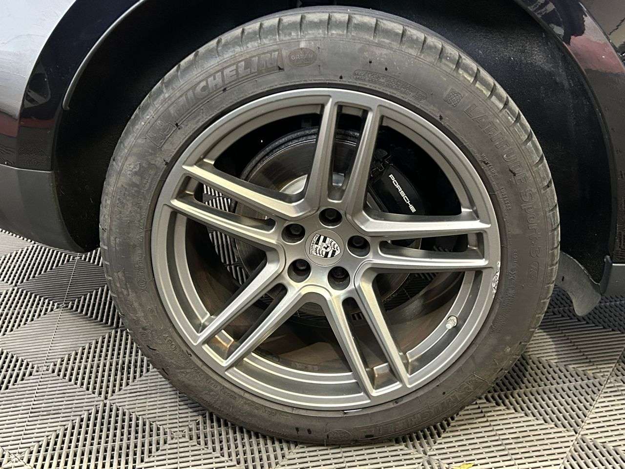 2019 PORSCHE MACAN 2019 PORSCHE MACAN