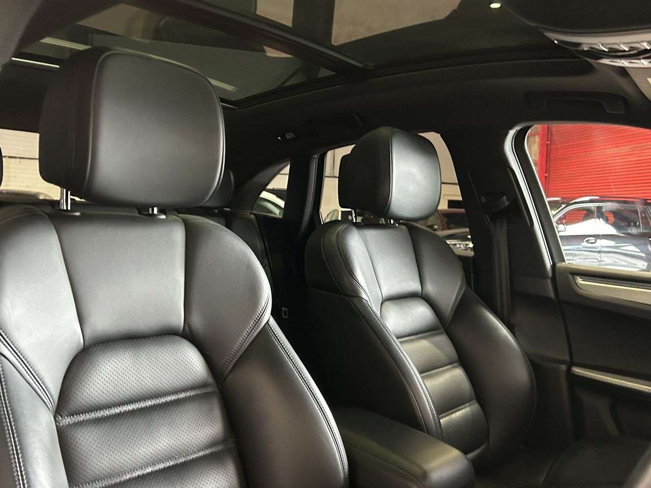 2019 PORSCHE MACAN 2019 PORSCHE MACAN