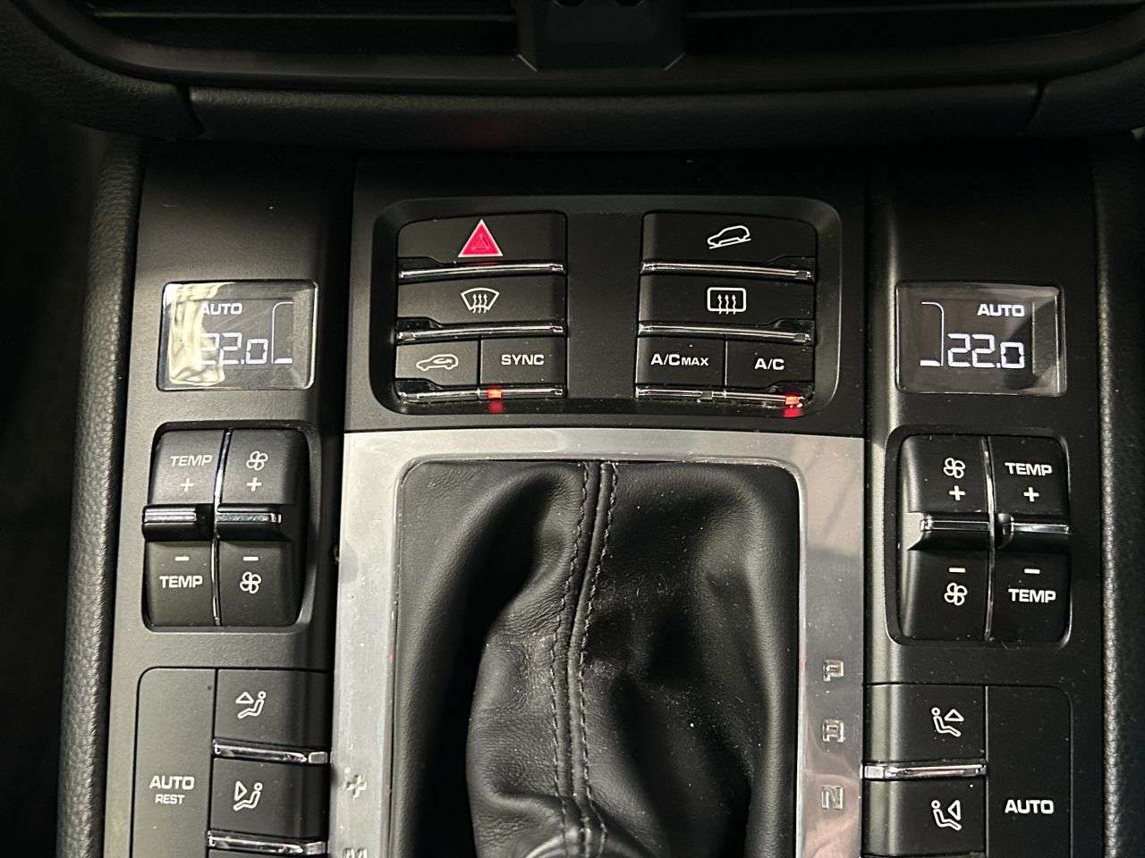 2019 PORSCHE MACAN 2019 PORSCHE MACAN