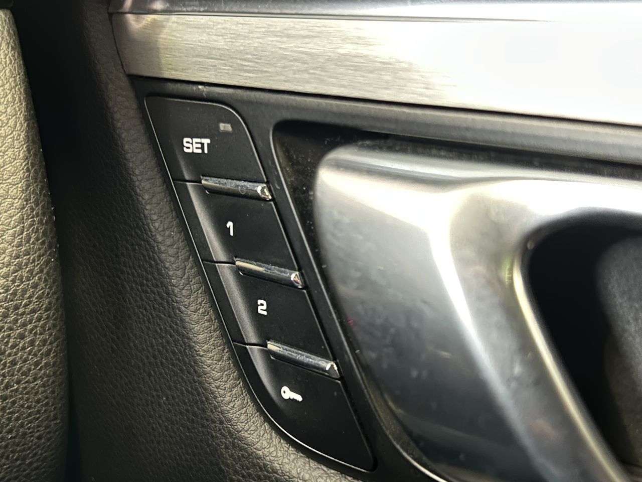 2019 PORSCHE MACAN 2019 PORSCHE MACAN