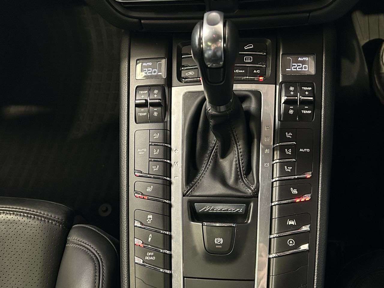 2019 PORSCHE MACAN 2019 PORSCHE MACAN