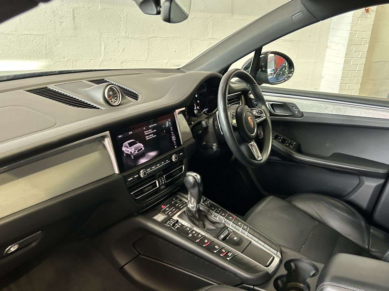 2019 PORSCHE MACAN 2019 PORSCHE MACAN