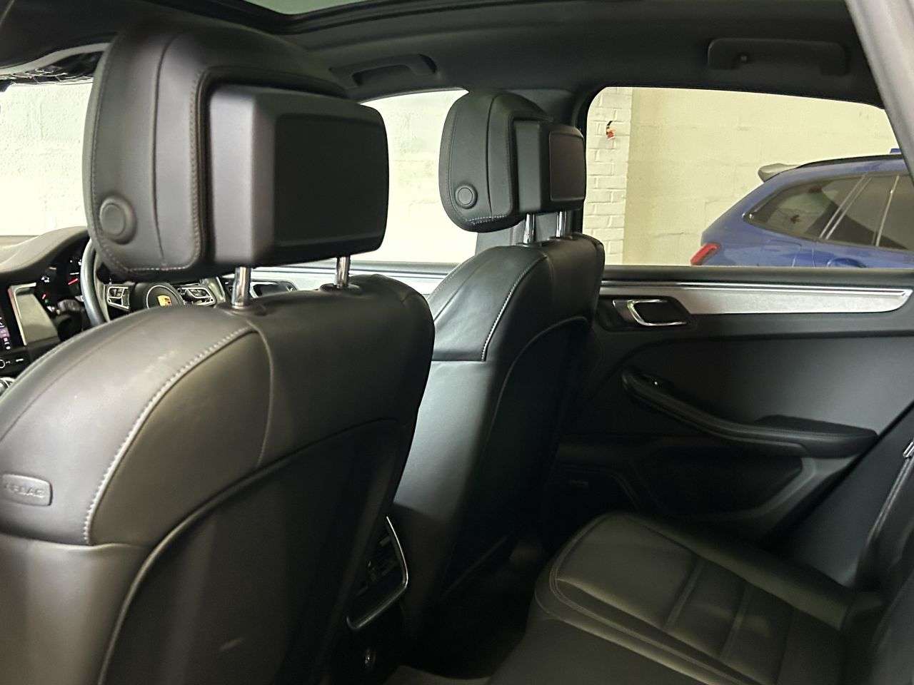 2019 PORSCHE MACAN 2019 PORSCHE MACAN