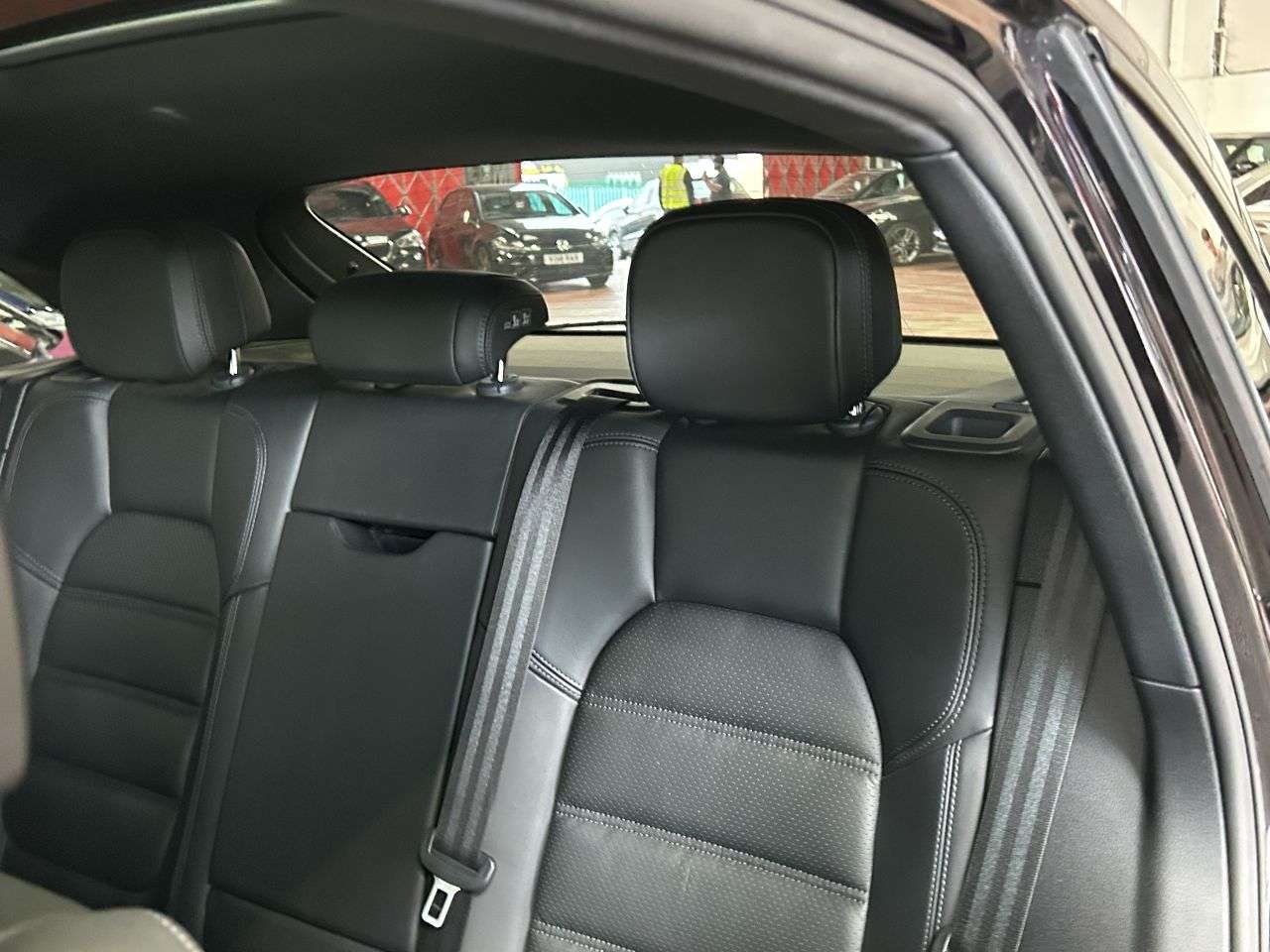 2019 PORSCHE MACAN 2019 PORSCHE MACAN