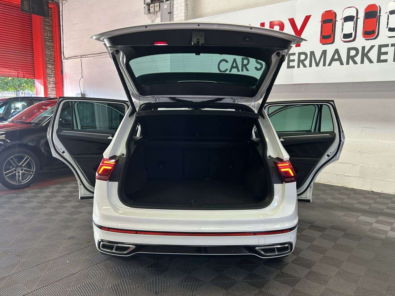 2021 VOLKSWAGEN TIGUAN 2021 VOLKSWAGEN TIGUAN