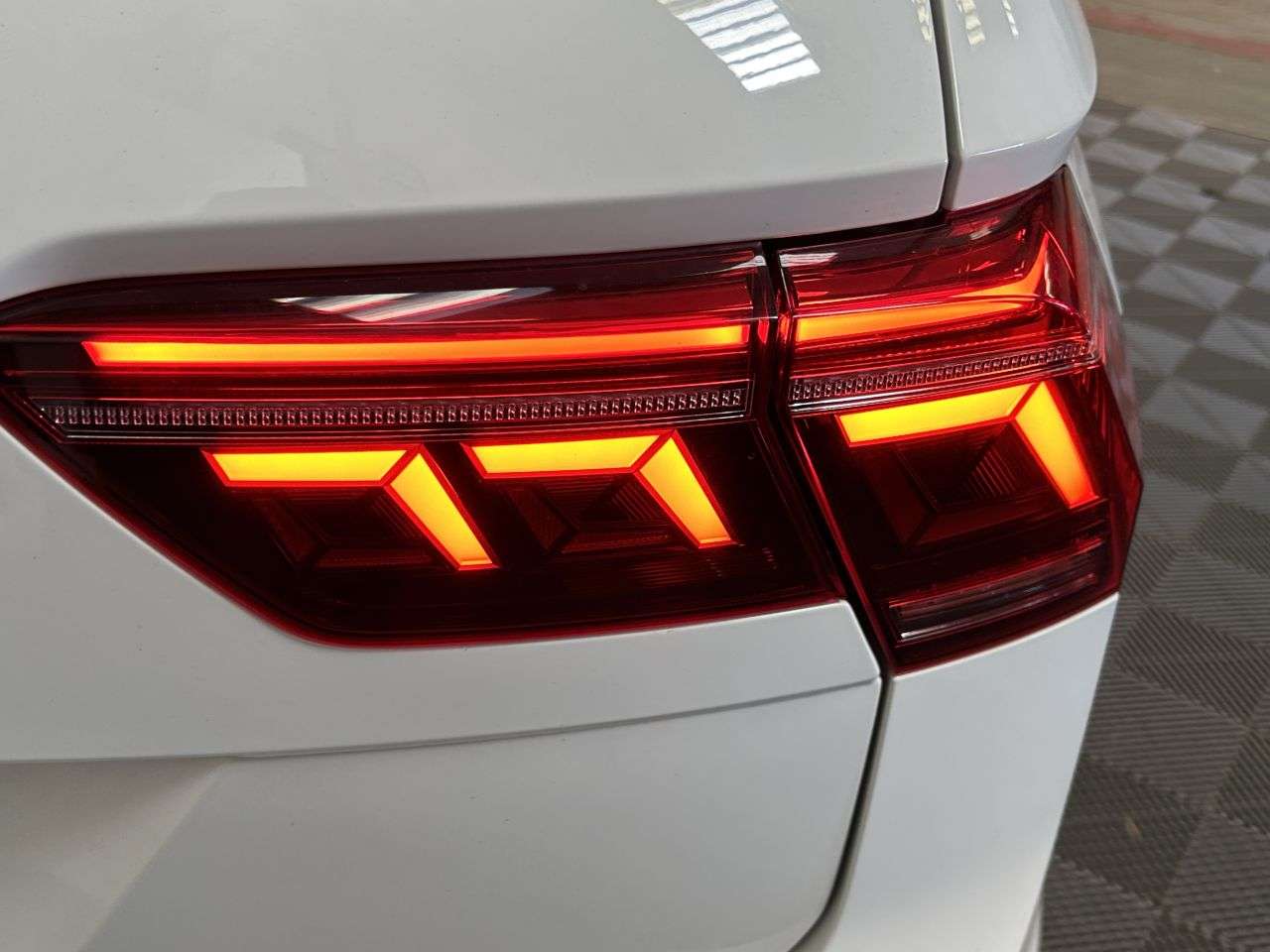 2021 VOLKSWAGEN TIGUAN 2021 VOLKSWAGEN TIGUAN