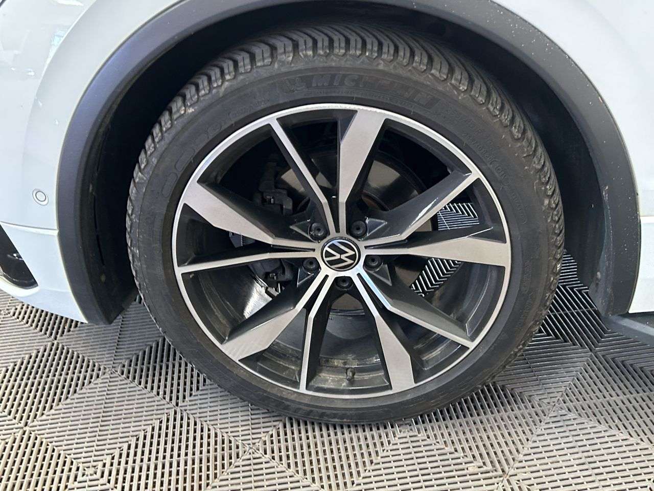 2021 VOLKSWAGEN TIGUAN 2021 VOLKSWAGEN TIGUAN