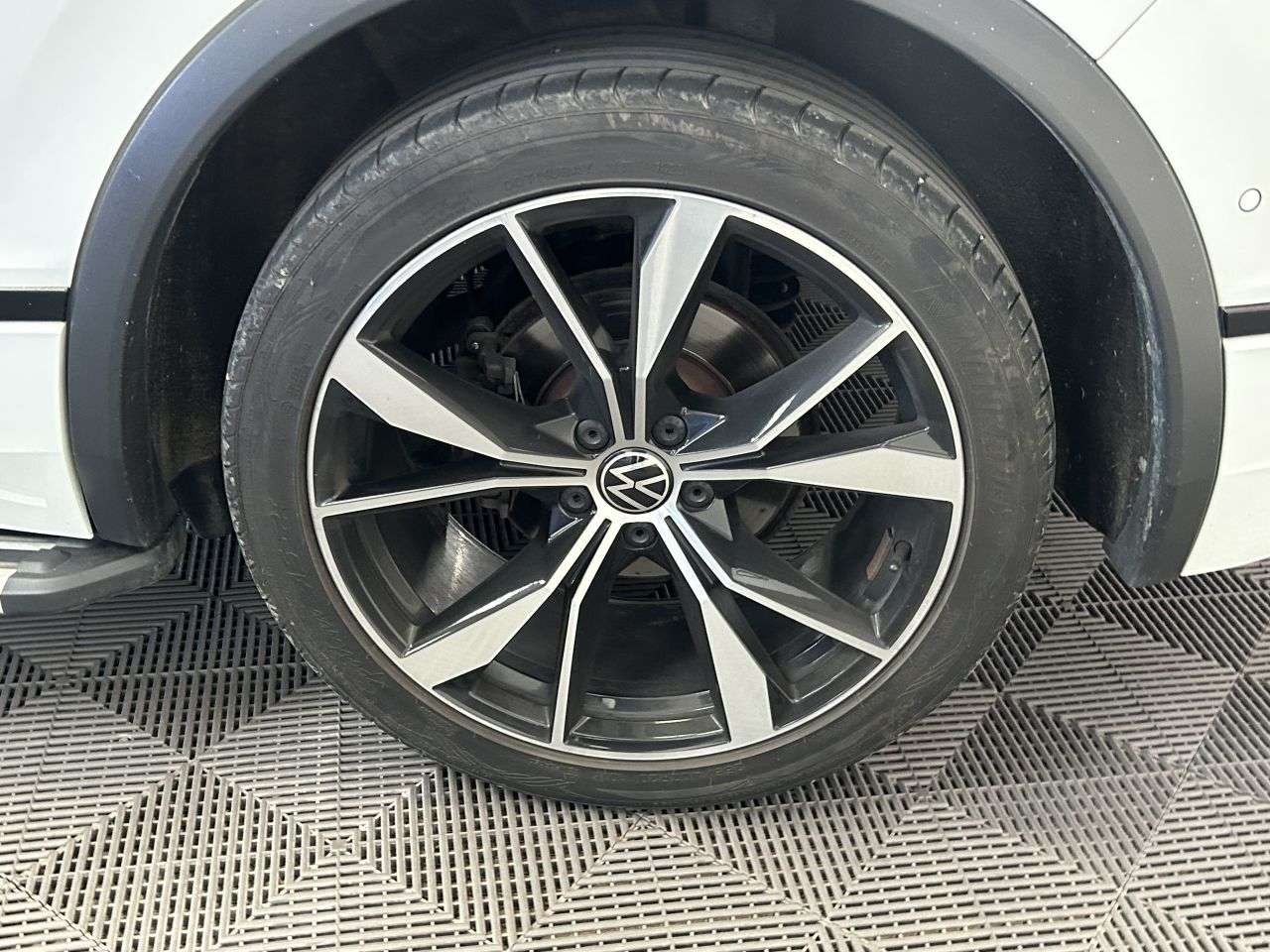 2021 VOLKSWAGEN TIGUAN 2021 VOLKSWAGEN TIGUAN