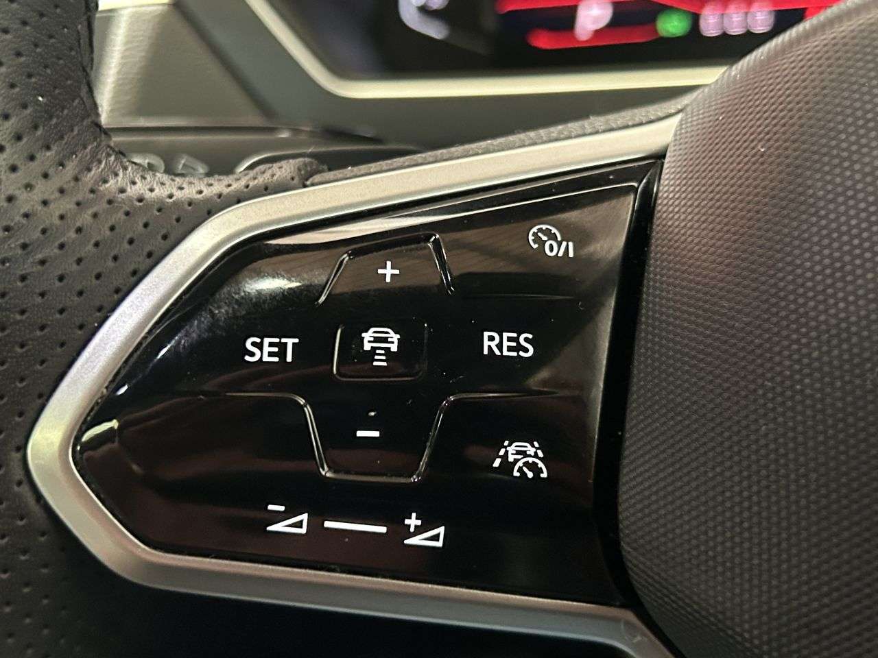 2021 VOLKSWAGEN TIGUAN 2021 VOLKSWAGEN TIGUAN