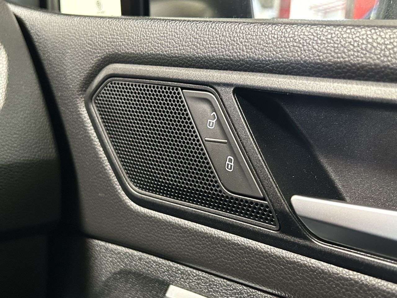 2021 VOLKSWAGEN TIGUAN 2021 VOLKSWAGEN TIGUAN