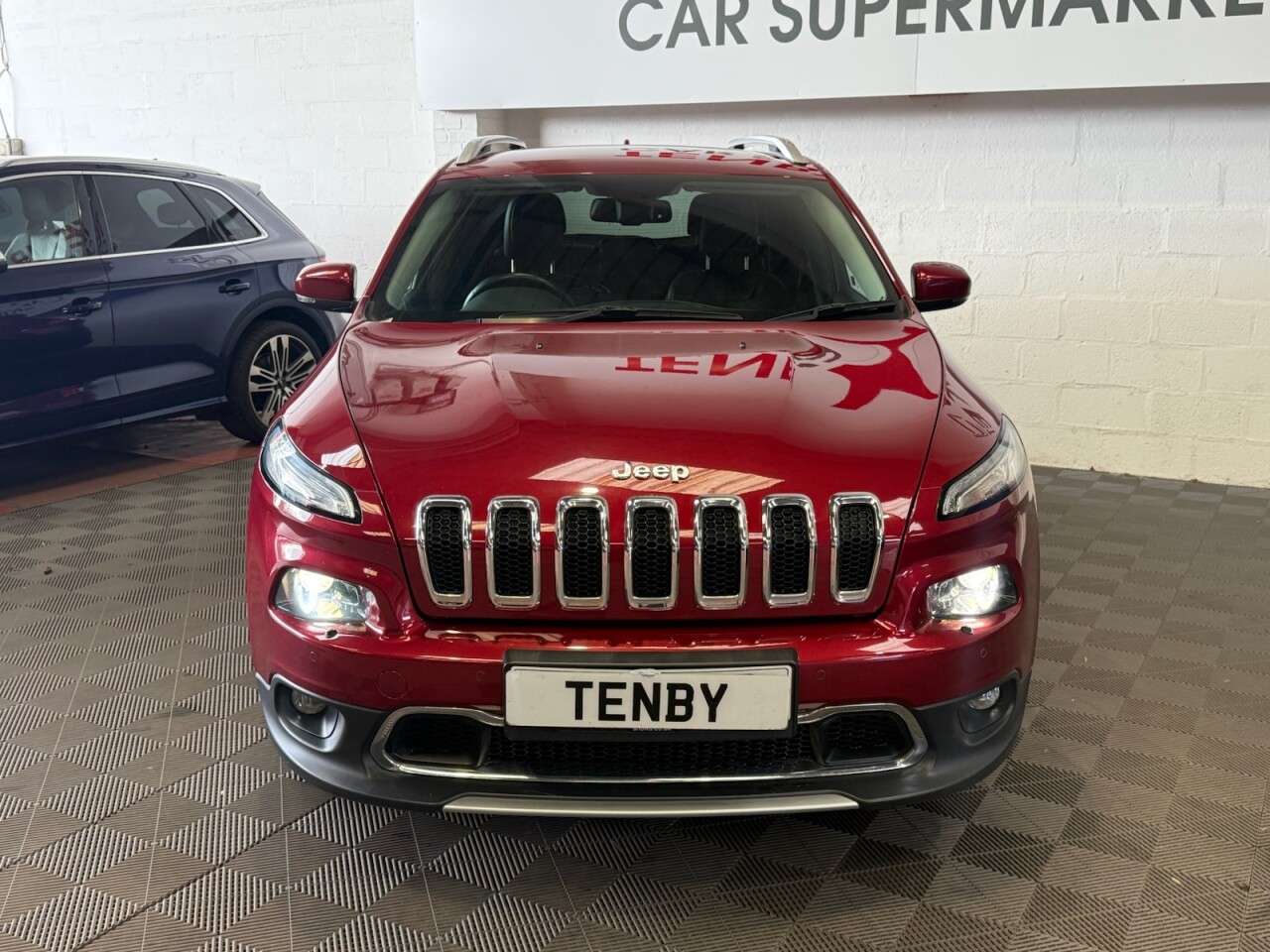 A 2018 JEEP CHEROKEE 2.2 MultiJetII Limited SUV 5dr Diesel Auto 4WD Euro 6 (s/s) (200 ps) FHTD&C A 2018 JEEP CHEROKEE 2.2 MultiJetII Limited SUV 5dr Diesel Auto 4WD Euro 6 (s/s) (200 ps) FHTD&C