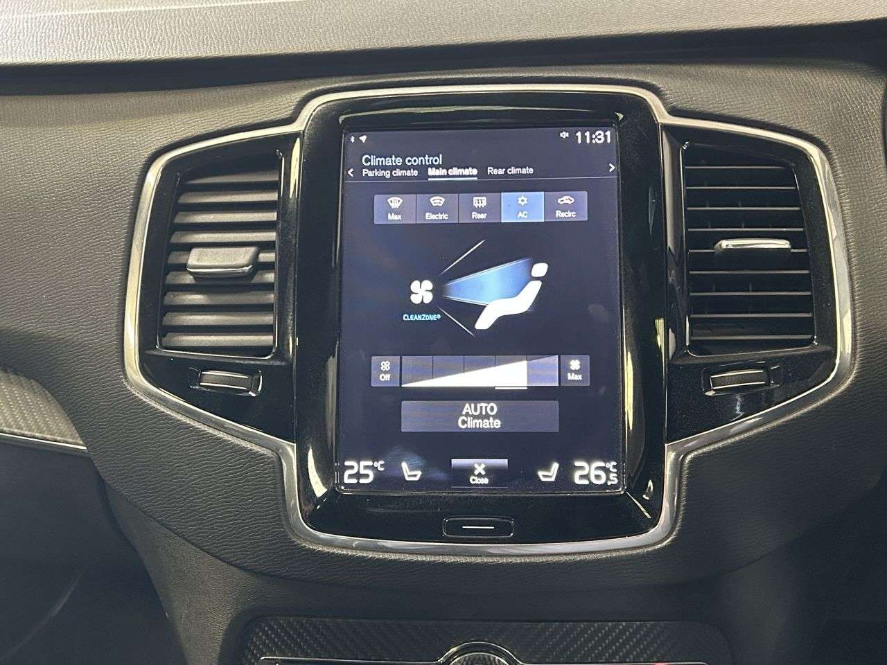 2017 VOLVO XC90 2017 VOLVO XC90