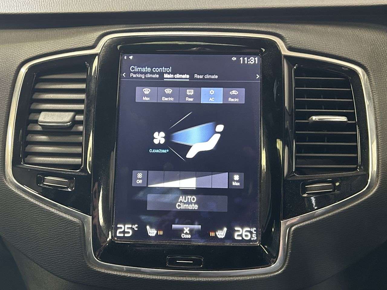 2017 VOLVO XC90 2017 VOLVO XC90