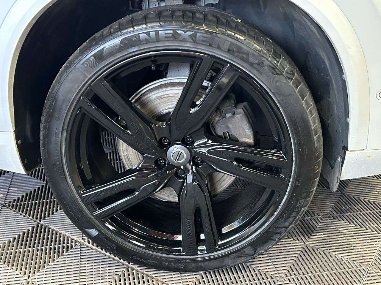 2017 VOLVO XC90 2017 VOLVO XC90