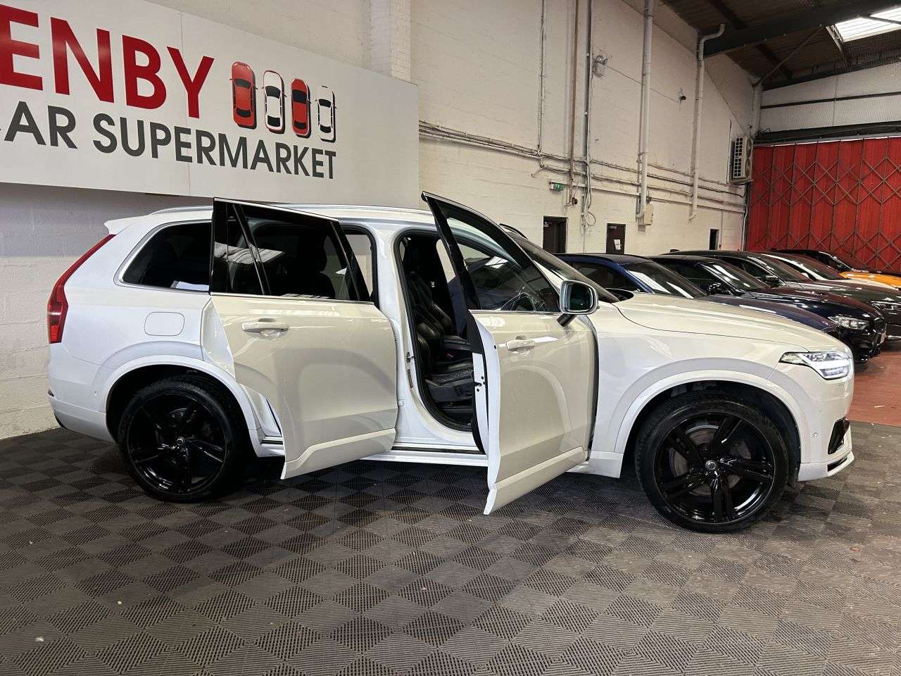 2017 VOLVO XC90 2017 VOLVO XC90