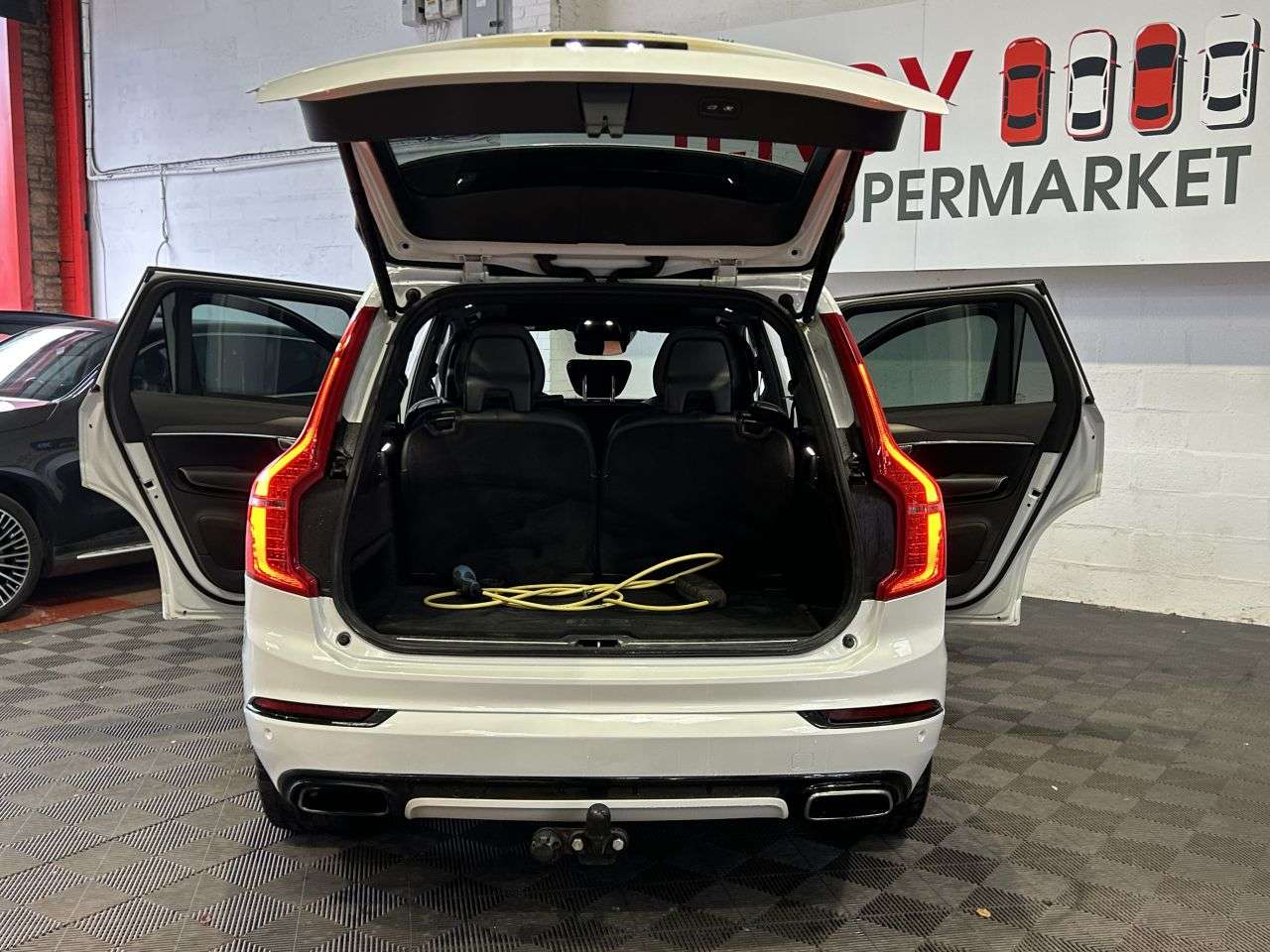 2017 VOLVO XC90 2017 VOLVO XC90