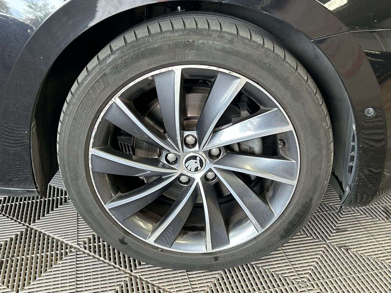 2016 SKODA SUPERB 2016 SKODA SUPERB