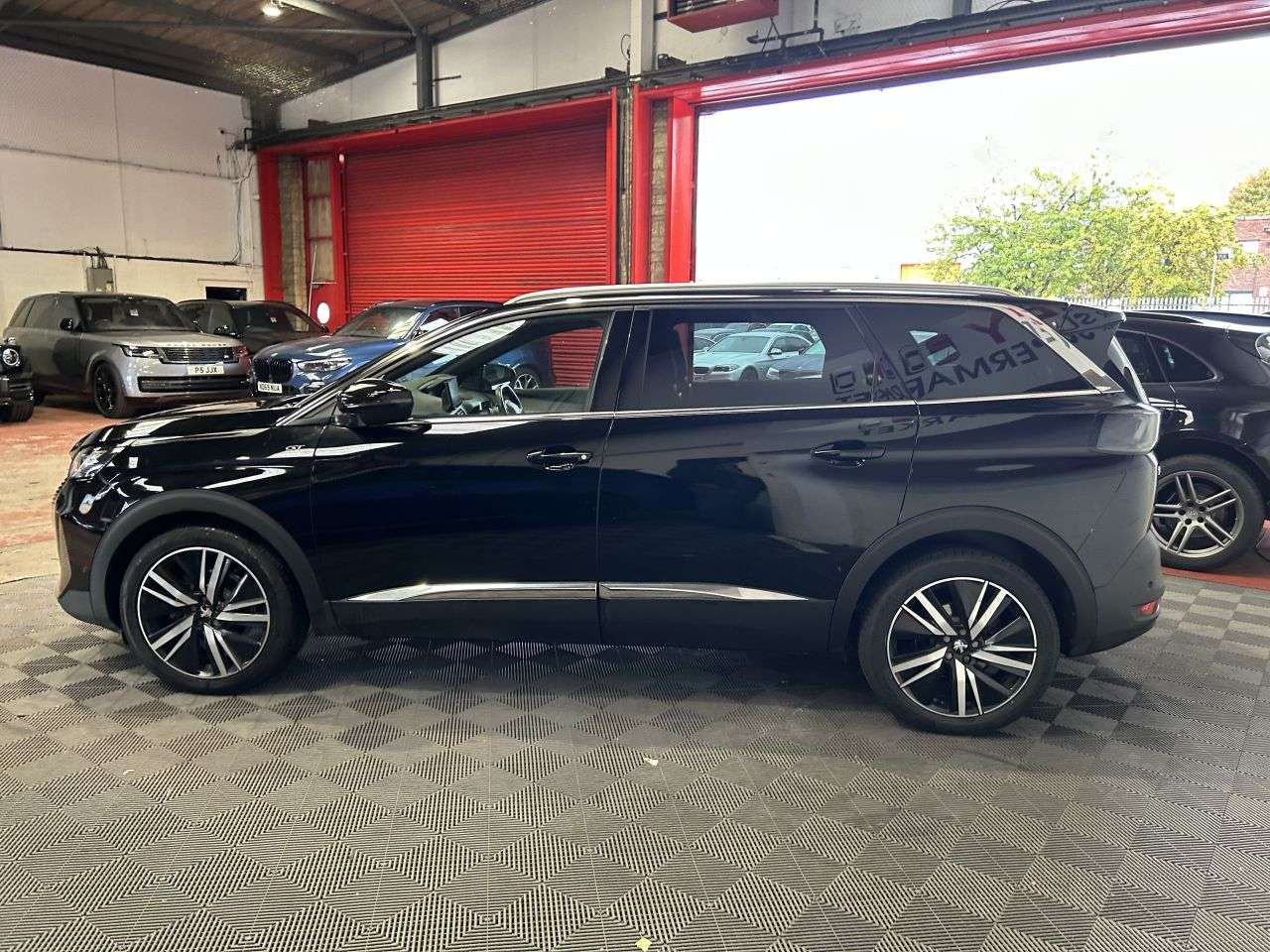2022 PEUGEOT 5008 2022 PEUGEOT 5008
