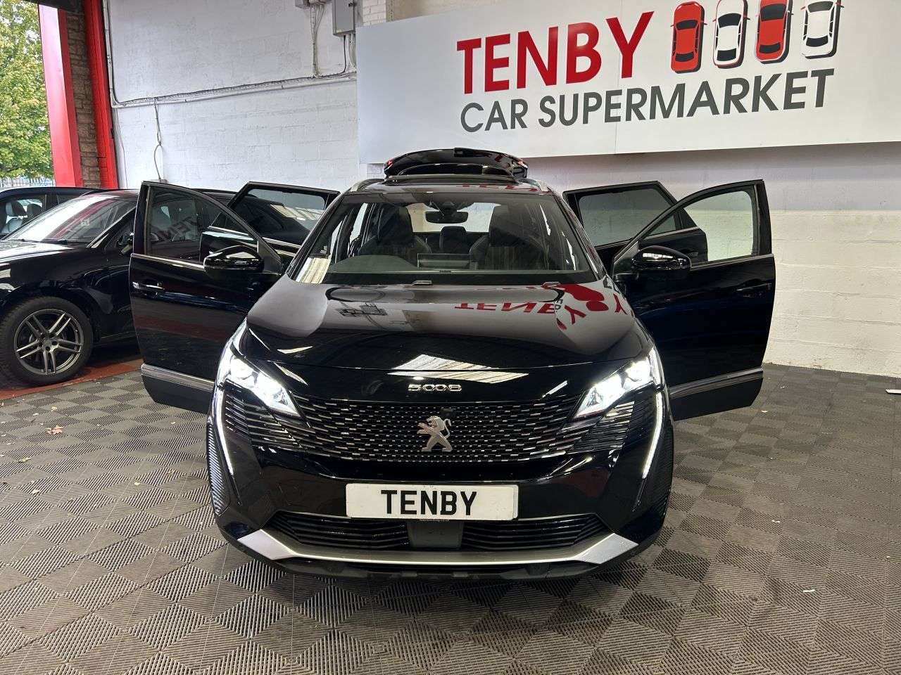 2022 PEUGEOT 5008 2022 PEUGEOT 5008