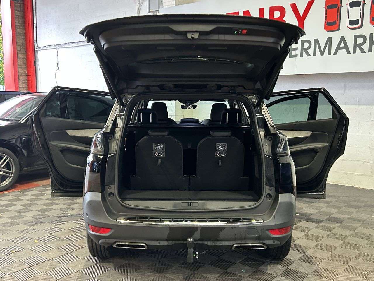 2022 PEUGEOT 5008 2022 PEUGEOT 5008