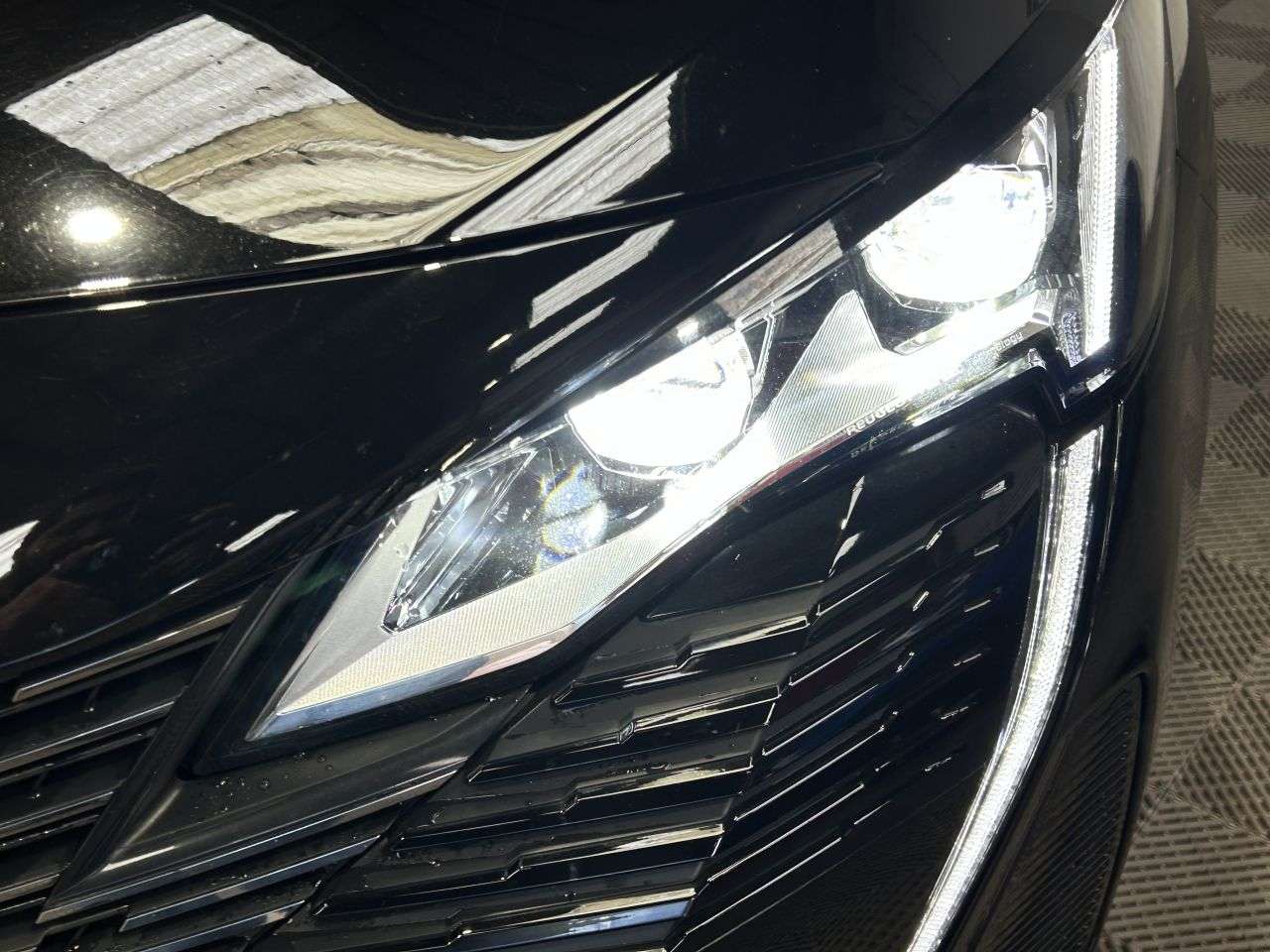 2022 PEUGEOT 5008 2022 PEUGEOT 5008