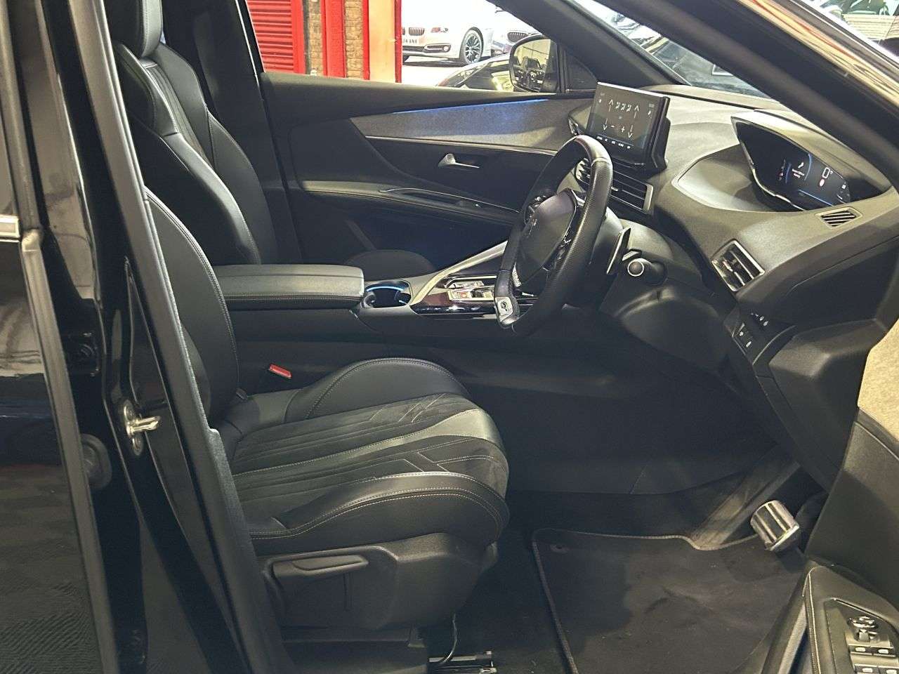 2022 PEUGEOT 5008 2022 PEUGEOT 5008