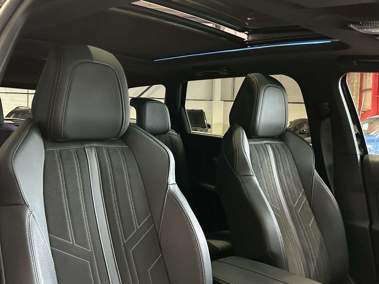 2022 PEUGEOT 5008 2022 PEUGEOT 5008