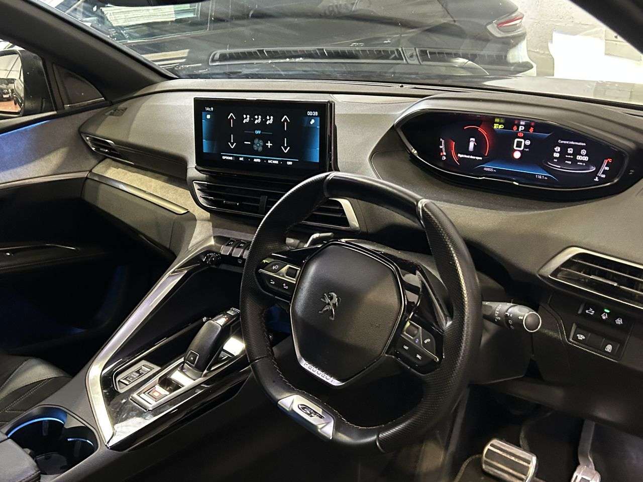 2022 PEUGEOT 5008 2022 PEUGEOT 5008