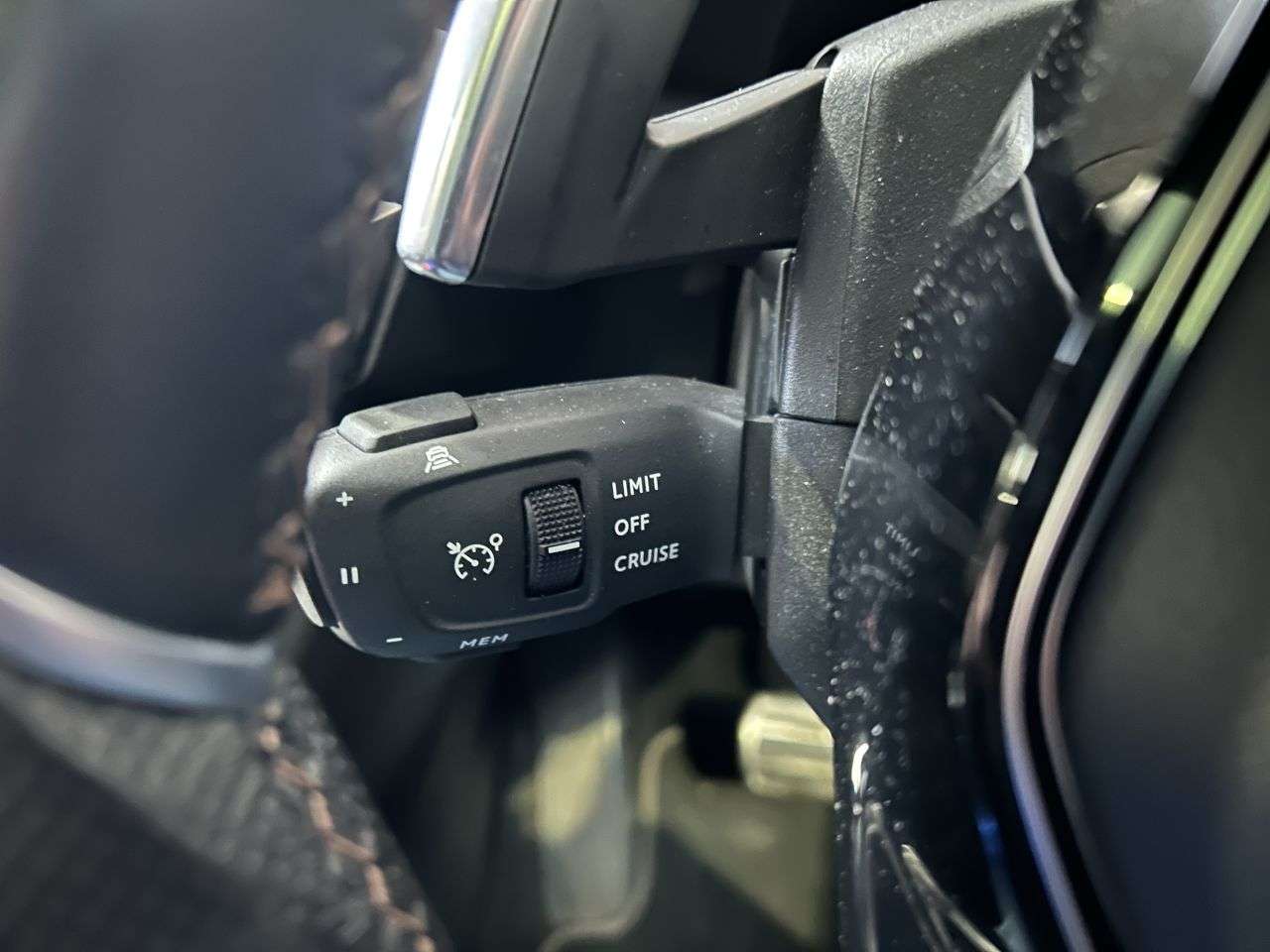 2022 PEUGEOT 5008 2022 PEUGEOT 5008