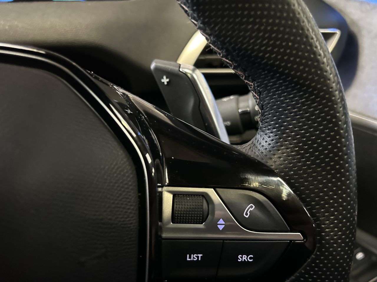 2022 PEUGEOT 5008 2022 PEUGEOT 5008