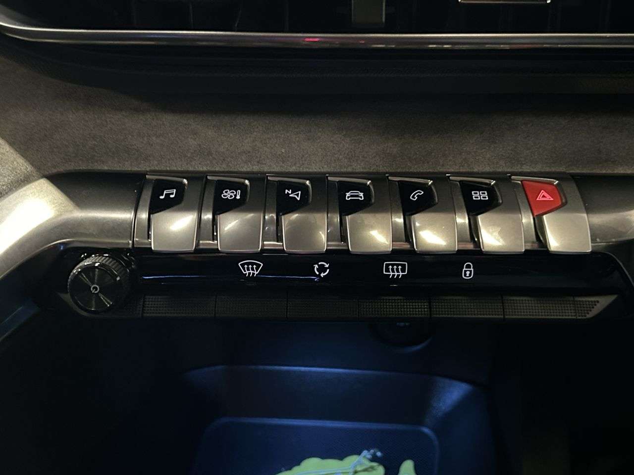 2022 PEUGEOT 5008 2022 PEUGEOT 5008