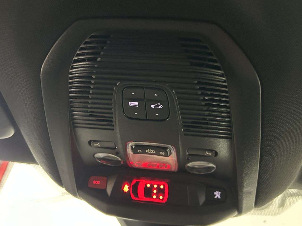 2022 PEUGEOT 5008 2022 PEUGEOT 5008