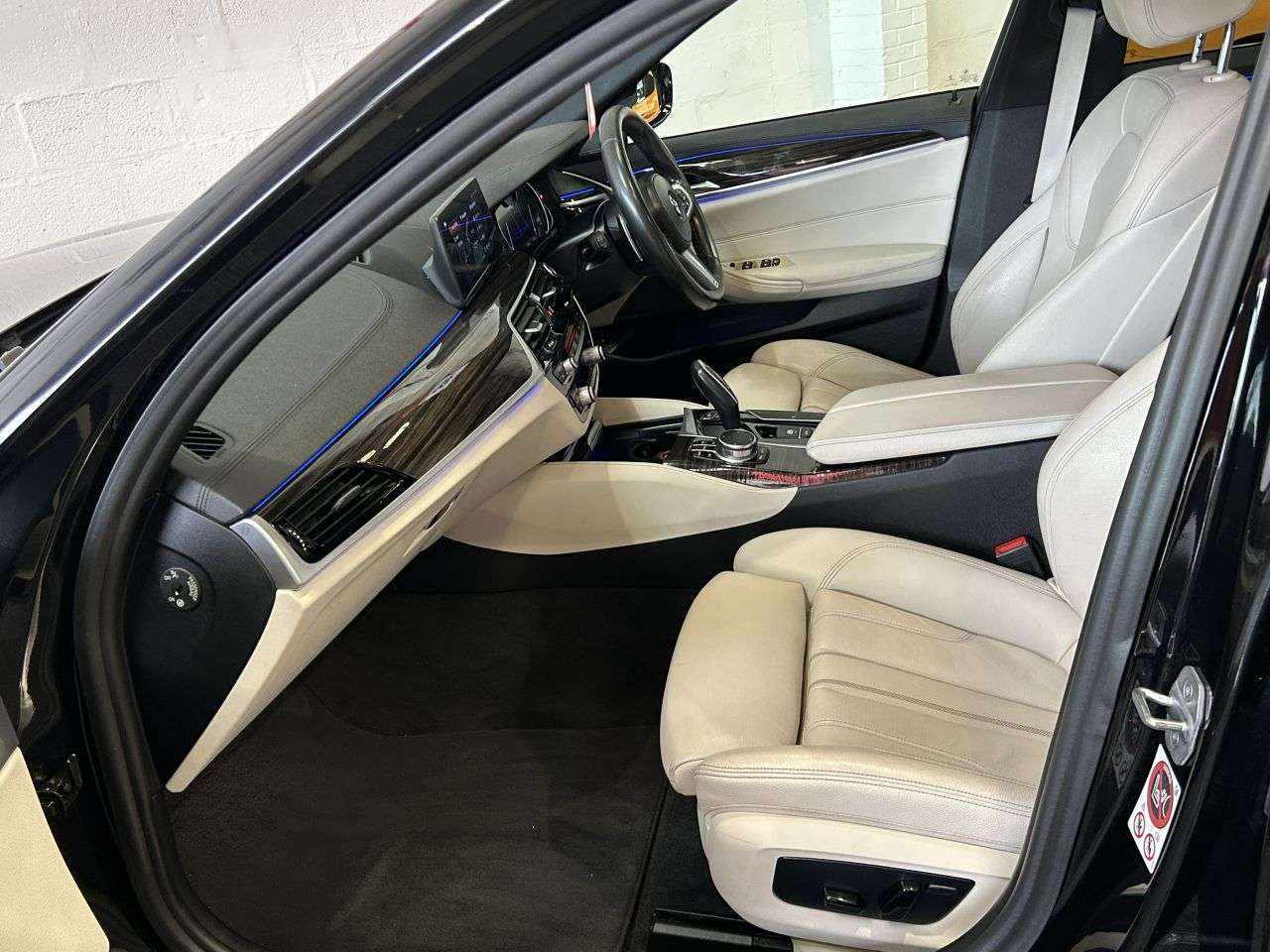 2017 BMW 5 SERIES 2017 BMW 5 SERIES