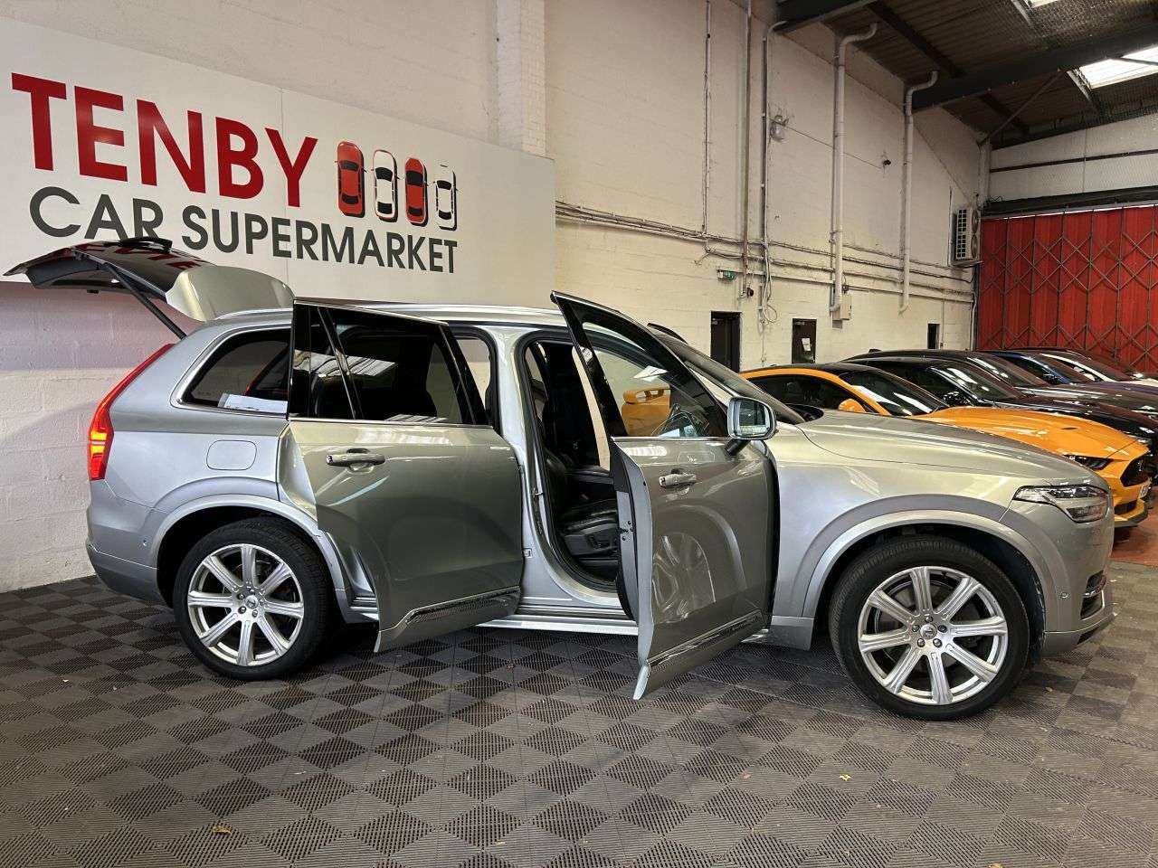 2017 VOLVO XC90 2017 VOLVO XC90