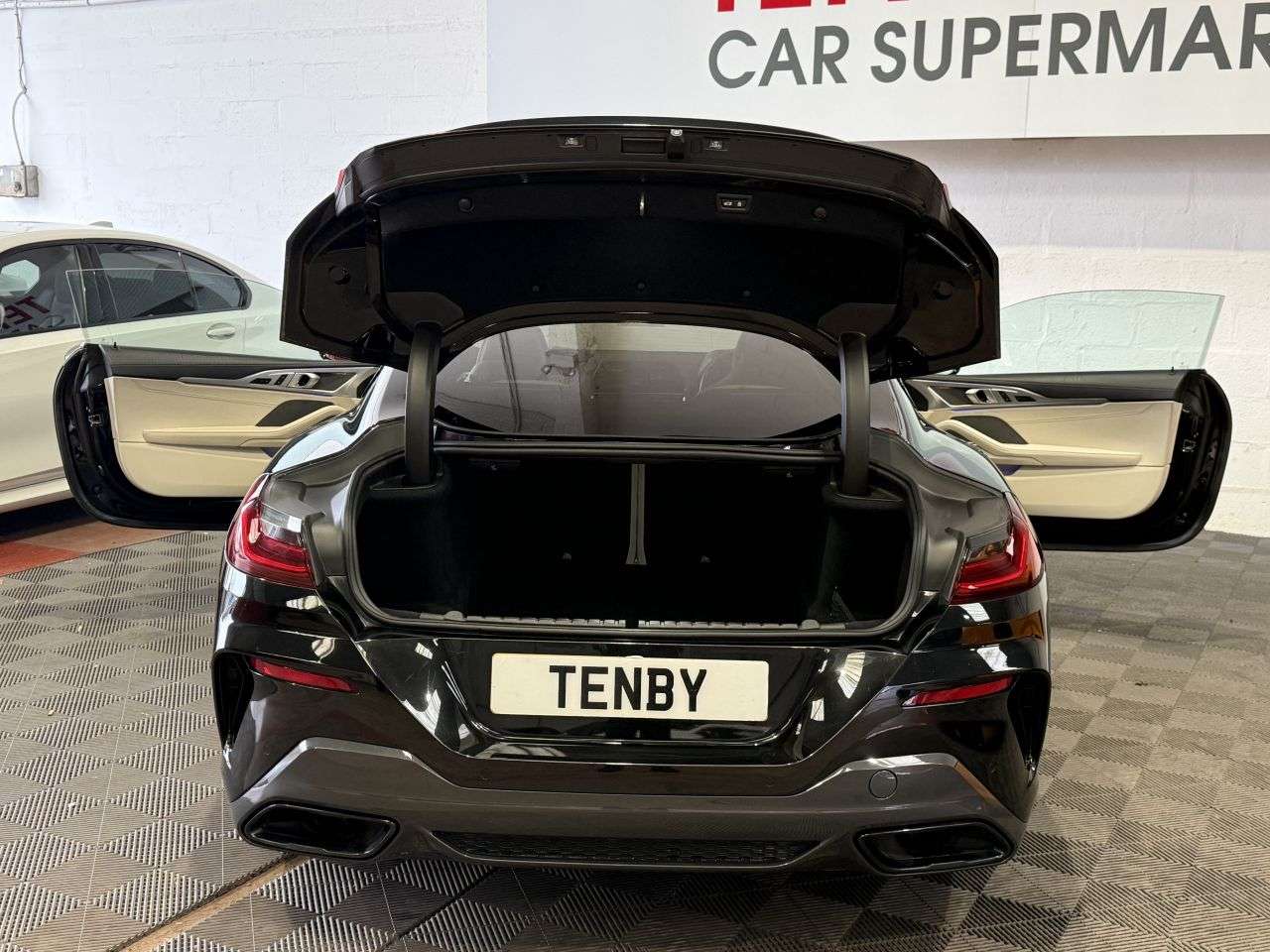 2019 BMW 8 SERIES 2019 BMW 8 SERIES