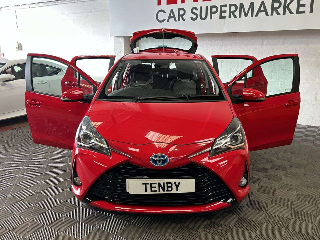 2019 TOYOTA YARIS 2019 TOYOTA YARIS