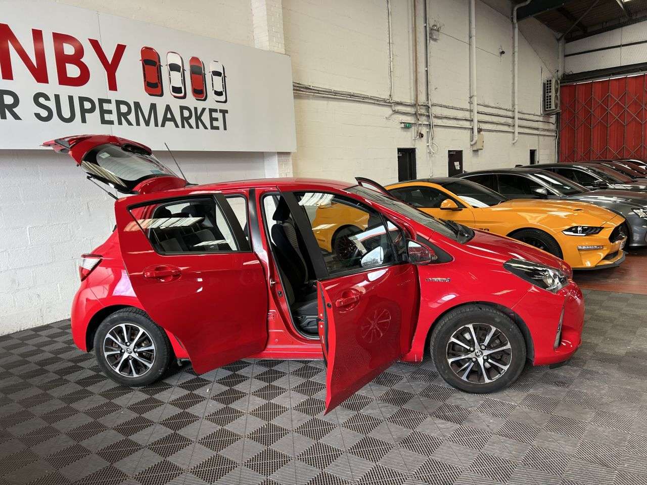 2019 TOYOTA YARIS 2019 TOYOTA YARIS