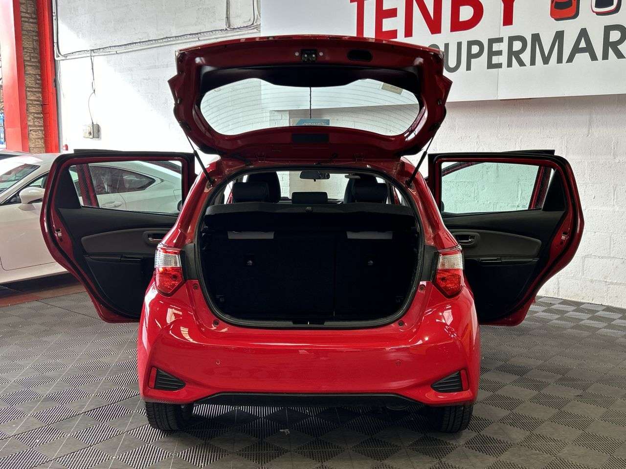 2019 TOYOTA YARIS 2019 TOYOTA YARIS