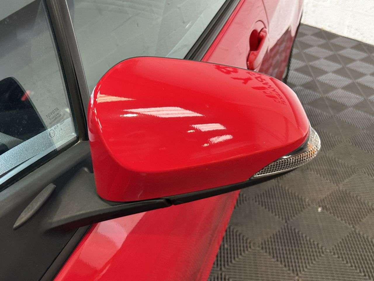 2019 TOYOTA YARIS 2019 TOYOTA YARIS