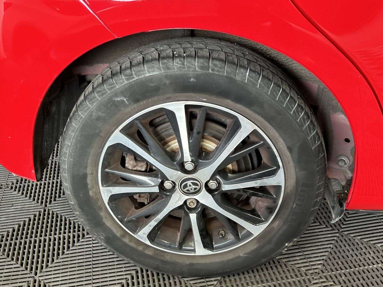 2019 TOYOTA YARIS 2019 TOYOTA YARIS