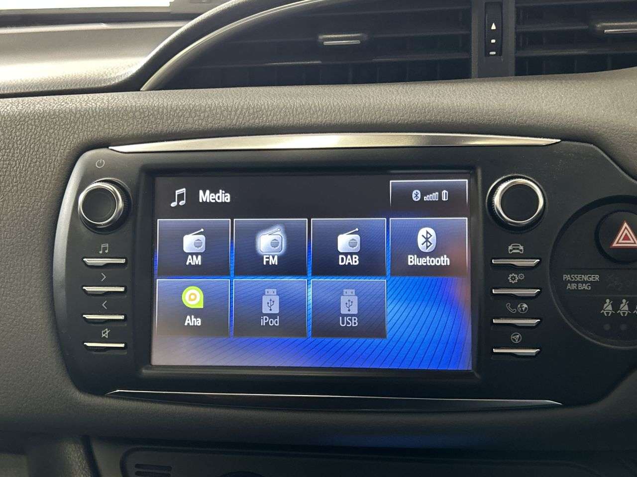 2019 TOYOTA YARIS 2019 TOYOTA YARIS