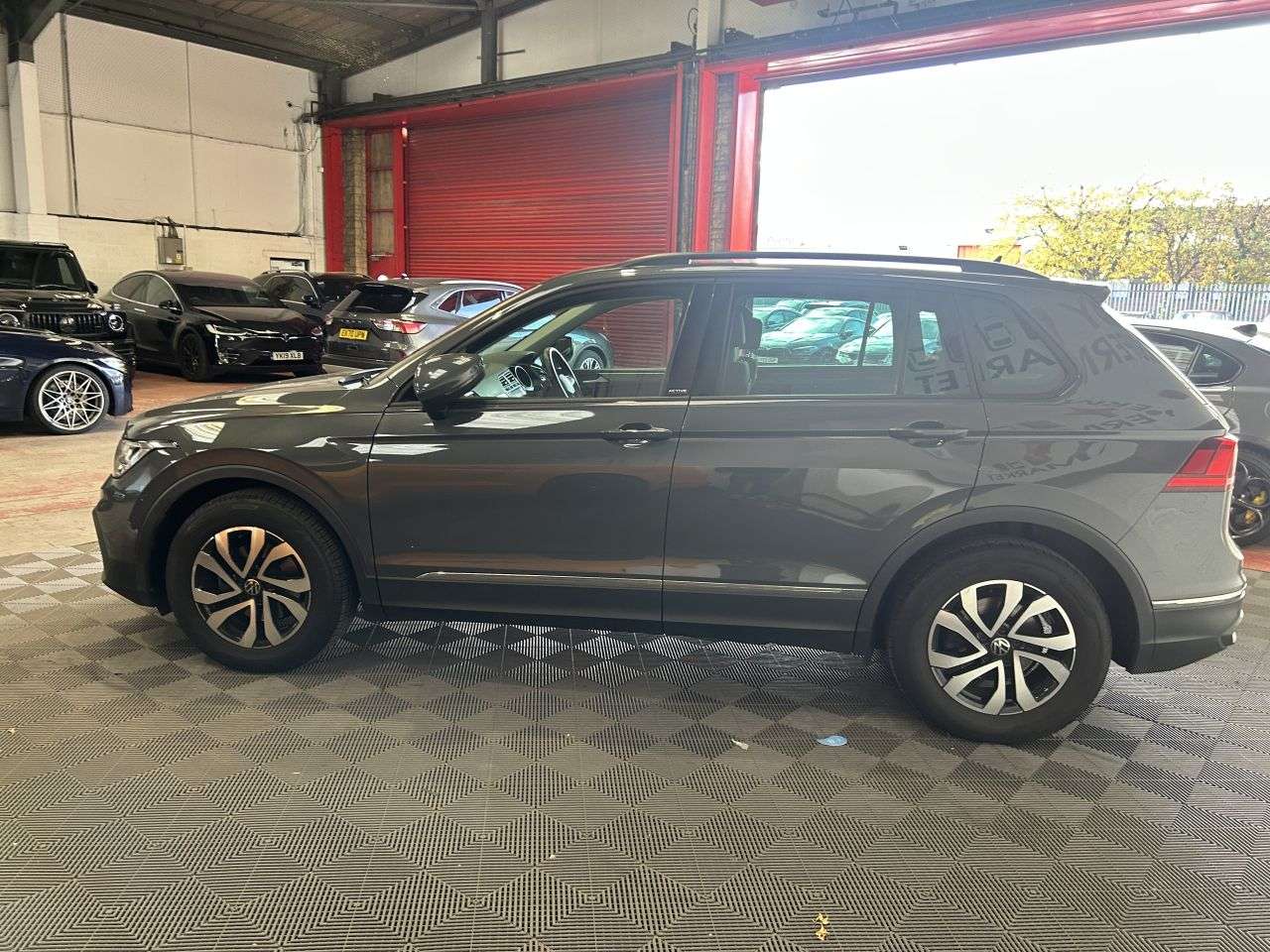 2022 VOLKSWAGEN TIGUAN 2022 VOLKSWAGEN TIGUAN