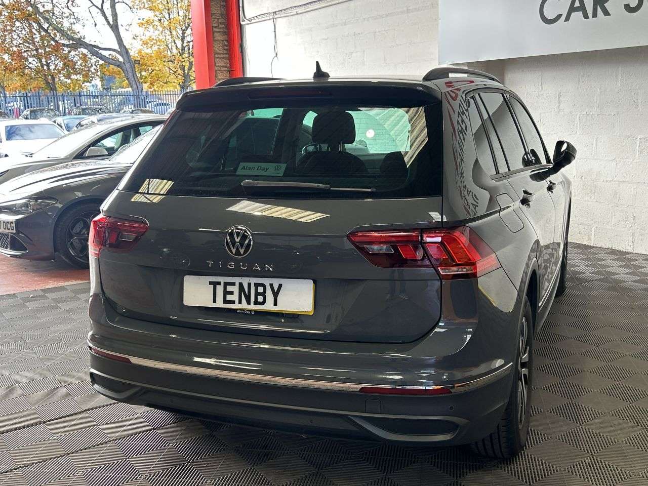 2022 VOLKSWAGEN TIGUAN 2022 VOLKSWAGEN TIGUAN