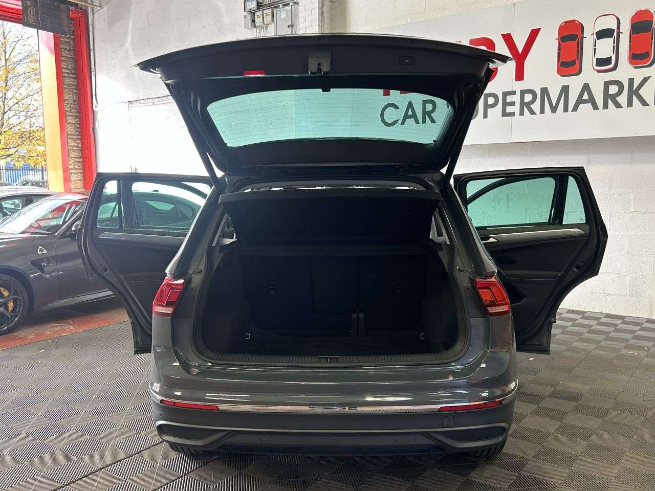 2022 VOLKSWAGEN TIGUAN 2022 VOLKSWAGEN TIGUAN