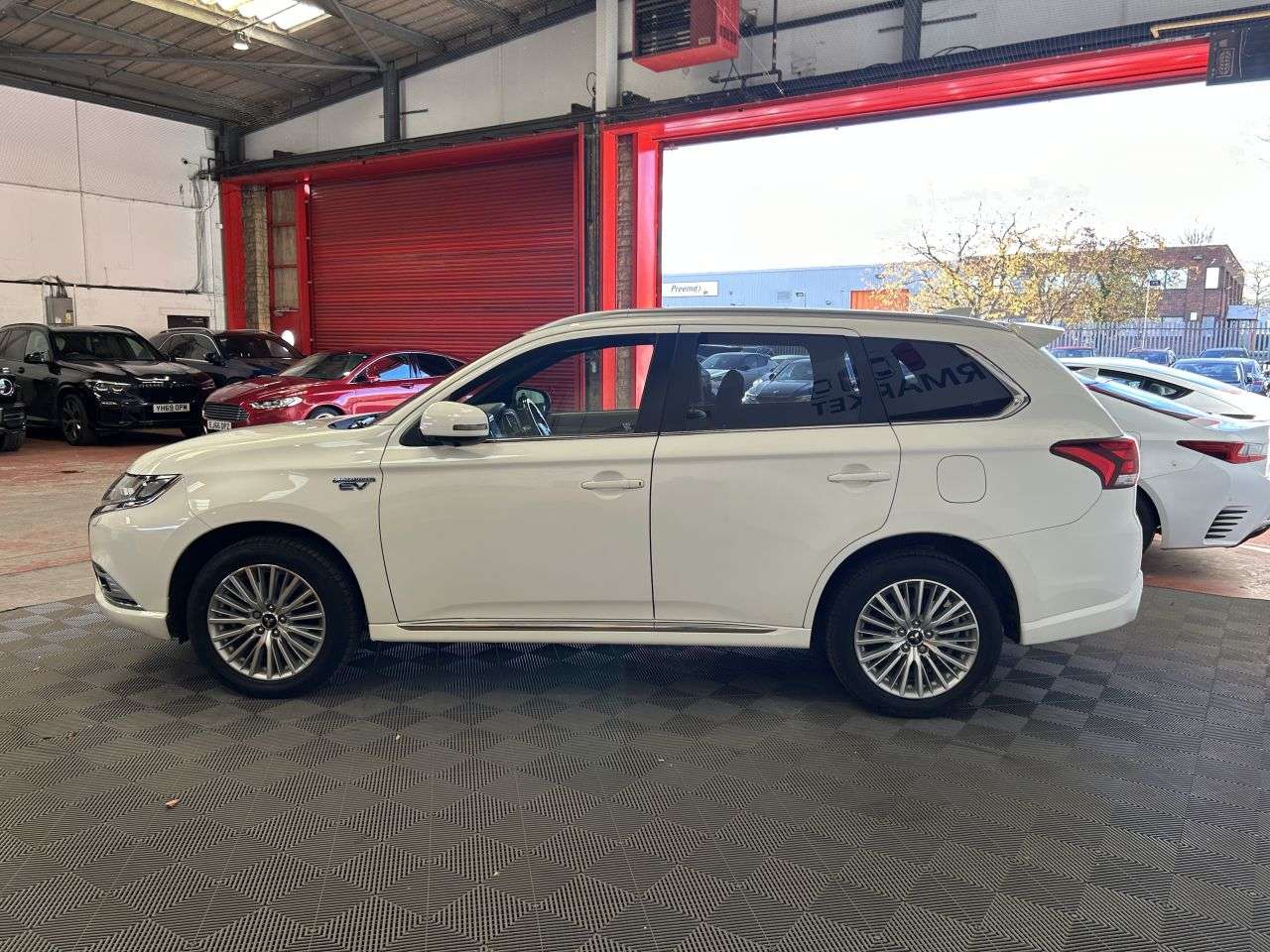 2019 MITSUBISHI OUTLANDER 2019 MITSUBISHI OUTLANDER