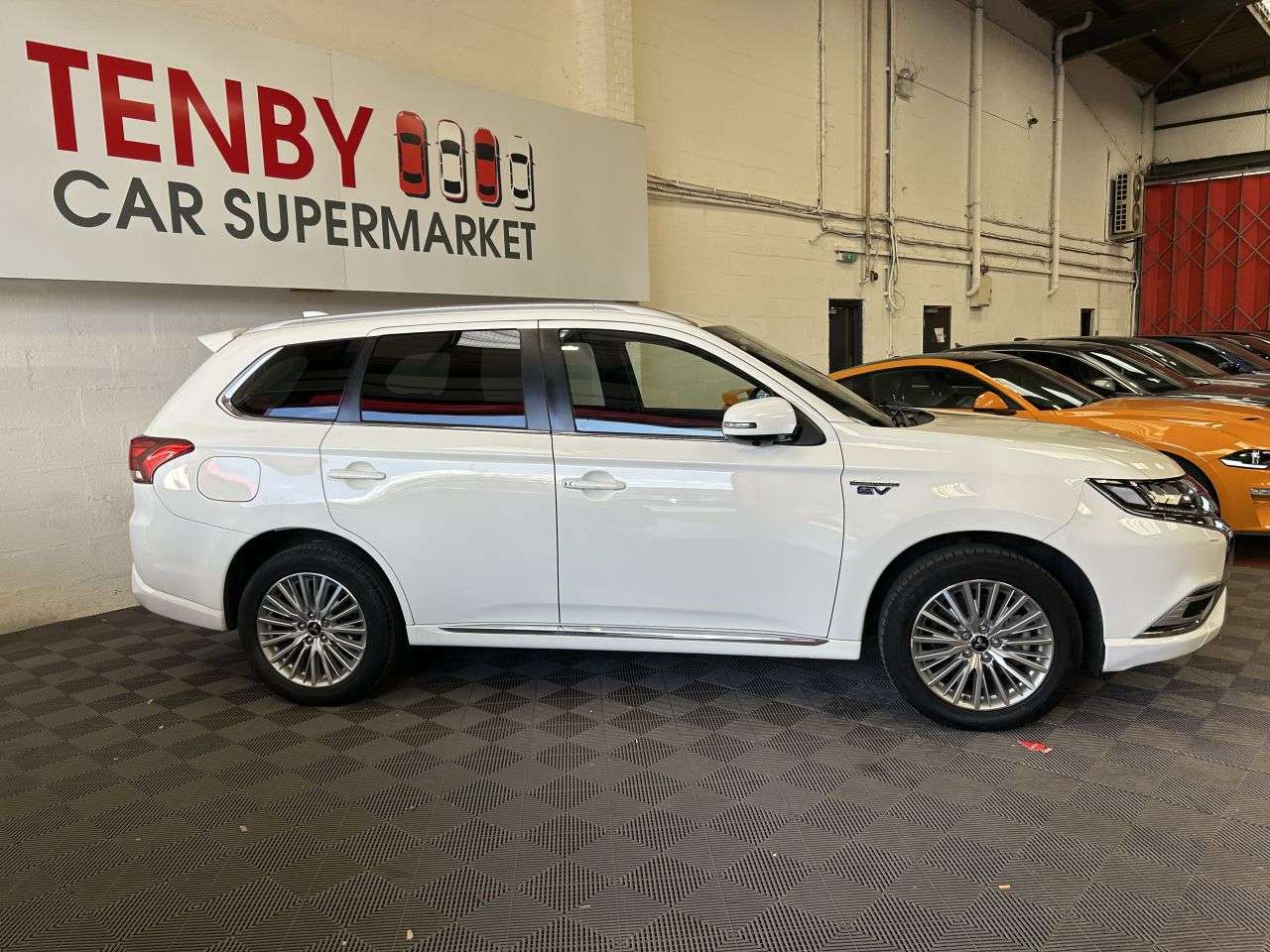 2019 MITSUBISHI OUTLANDER 2019 MITSUBISHI OUTLANDER