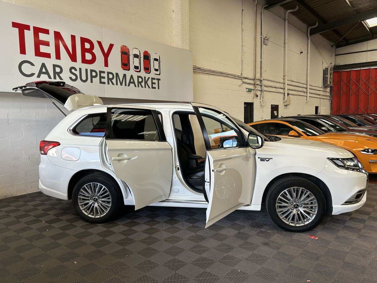 2019 MITSUBISHI OUTLANDER 2019 MITSUBISHI OUTLANDER