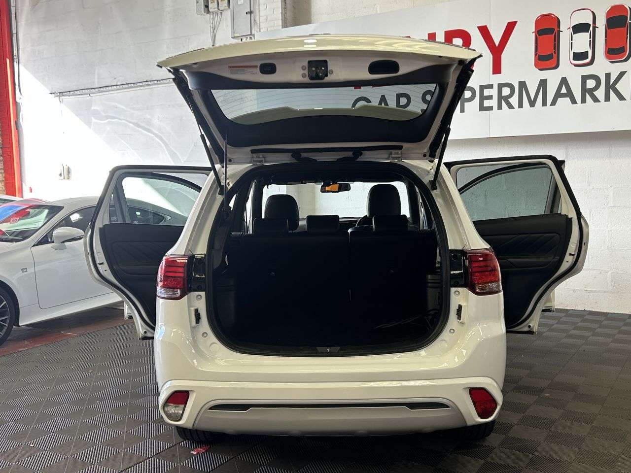 2019 MITSUBISHI OUTLANDER 2019 MITSUBISHI OUTLANDER