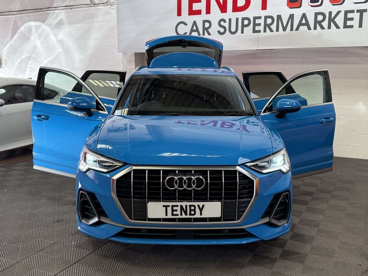 2019 AUDI Q3 2019 AUDI Q3